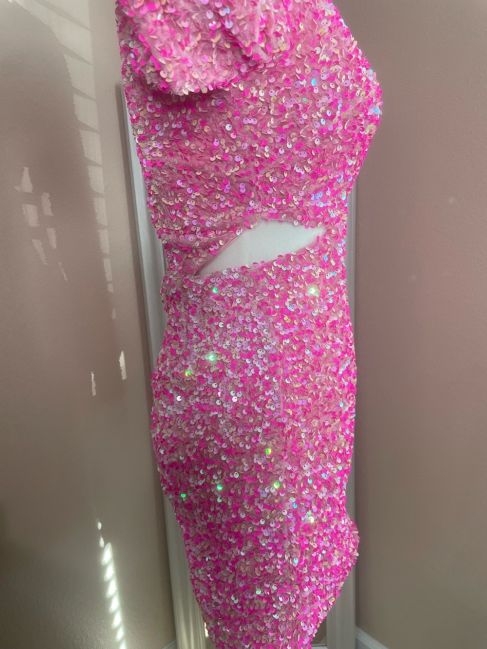Petal & Pup Pink Sequin Mini Dress Small Prom Vegas Bachelorette Party - Picture 4 of 10